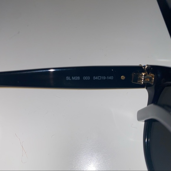 Saint Laurent SL M28 Sunglasses - Picture 5 of 7